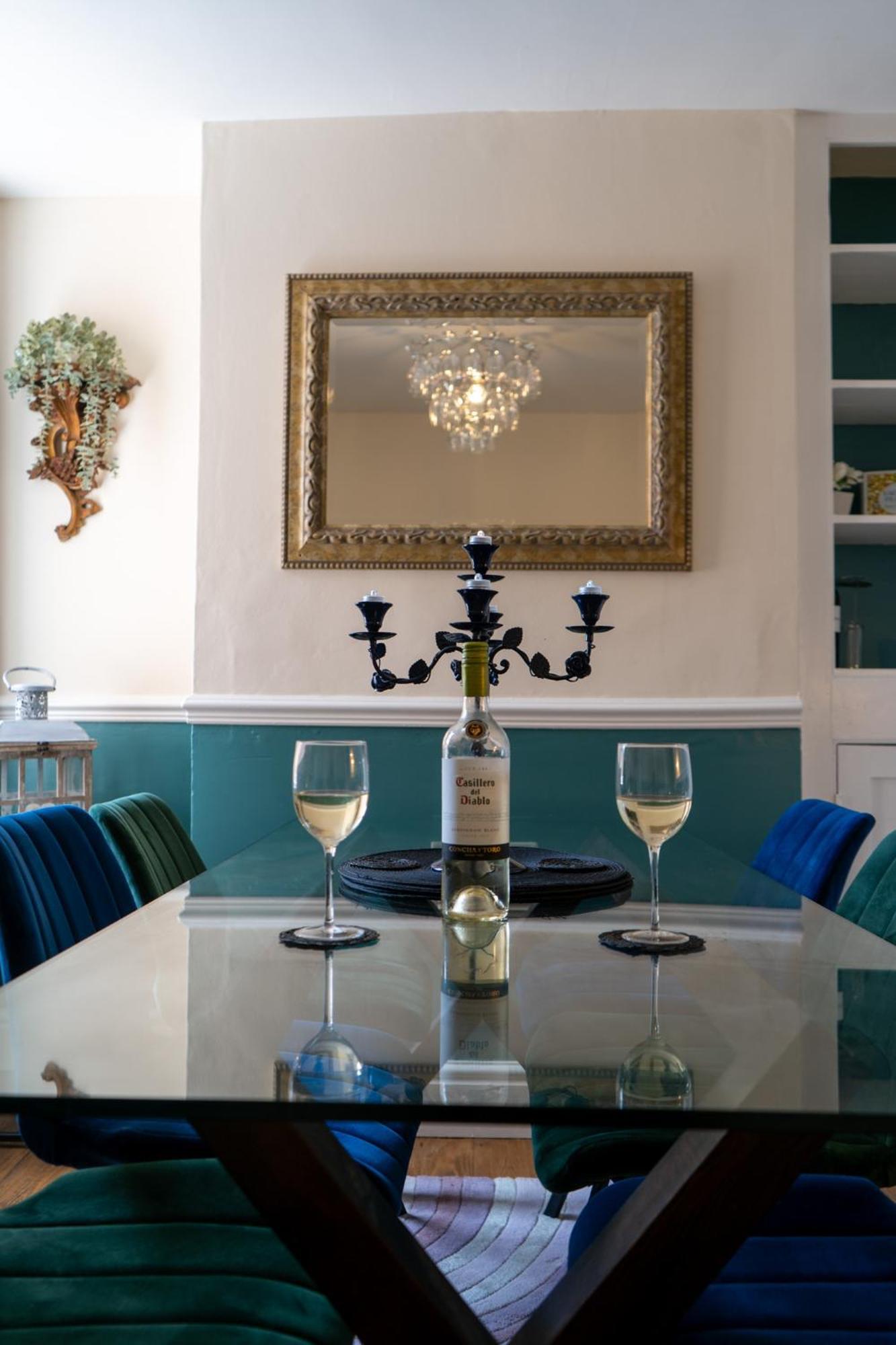 הוילה The Plumb Townhouse In Warwick Centre מראה חיצוני תמונה
